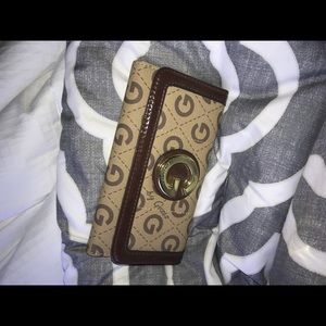 Guess Wallet
